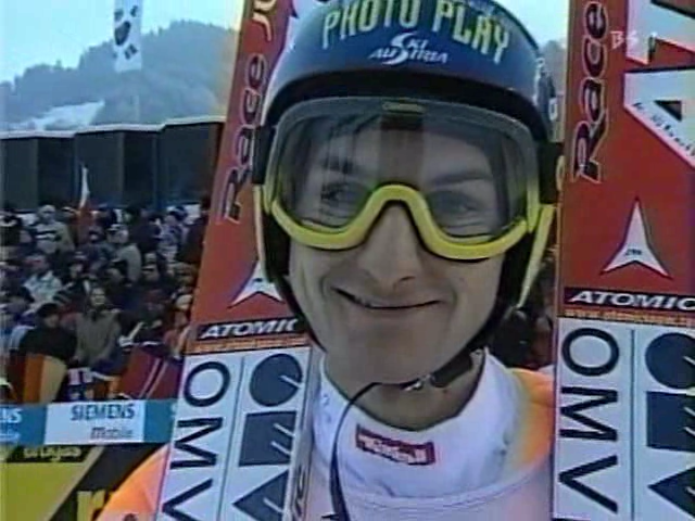 Martin Hoellwarth (NHK)